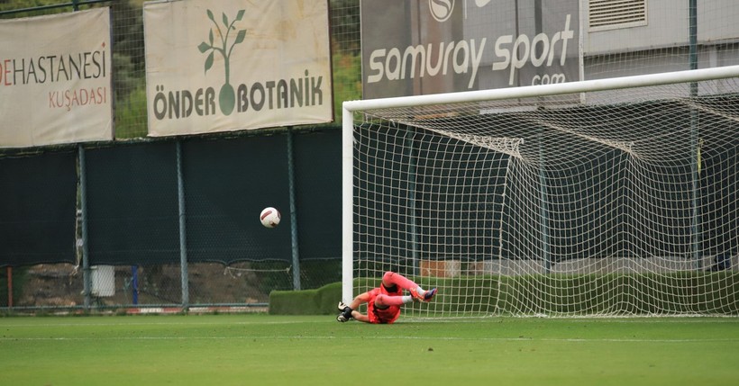 Kocaelispor - Mustafakemalpaşa U-19 maçının penaltı heyecanı Foto Galeri - Resim: 29