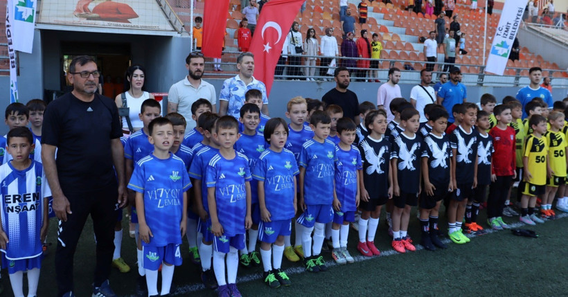 İzmit’in kurtuluşuna çok yakıştı! - Resim : 5