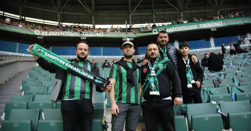 Kocaelispor – Sakarya maçının tribün ve taraftar fotoğrafları - Resim: 48