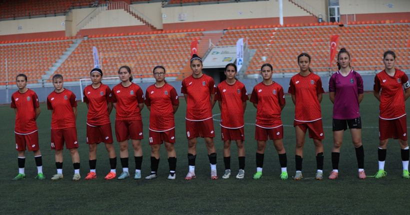 Kocaeli Kadın Futbol Kulübü – Arapçeşme maçı fotoğraf galerisi - Resim: 21