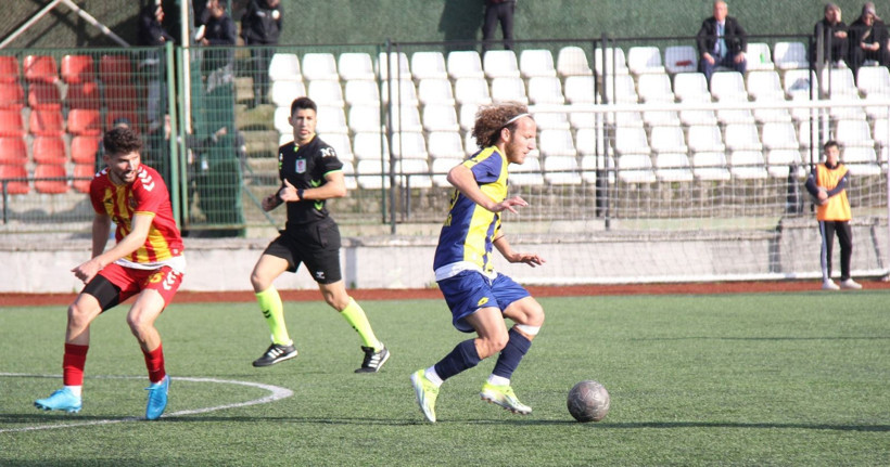 Karamürselspor'un Karasu’yu farklı devirdiği maçın fotoğrafları - Resim: 55