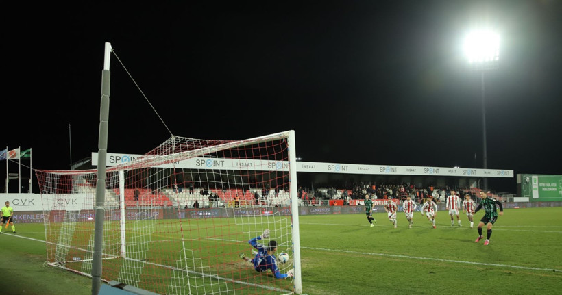 Ümraniyespor - Kocaelispor maçının fotoğraf galerisi - Resim: 2