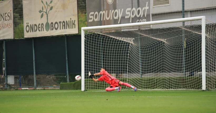 Kocaelispor - Mustafakemalpaşa U-19 maçının penaltı heyecanı Foto Galeri - Resim: 27