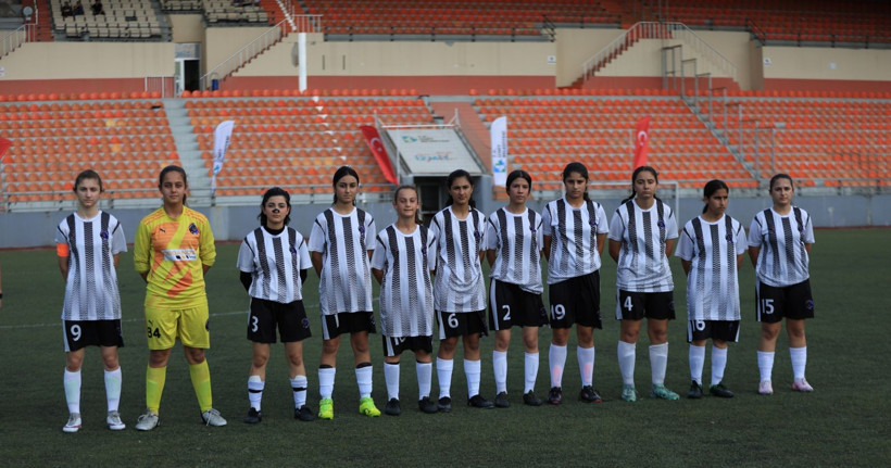 Kocaeli Kadın Futbol Kulübü – Arapçeşme maçı fotoğraf galerisi - Resim: 22