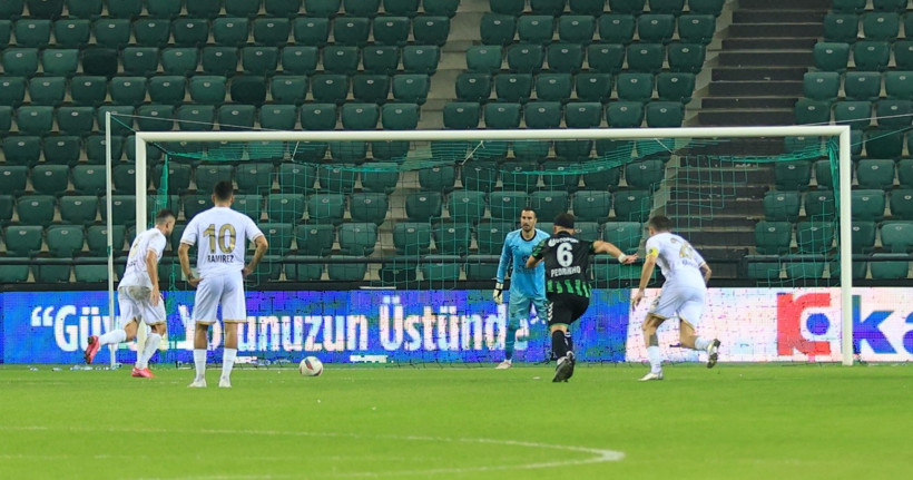 Kocaelispor - Manisa Futbol Kulübü maçı fotoğrafları "Foto Galeri - Ali Köksal" - Resim: 24