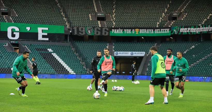 Kocaelispor - Yeni Malatyaspor 1-7 FOTO GALERİ - Resim: 19