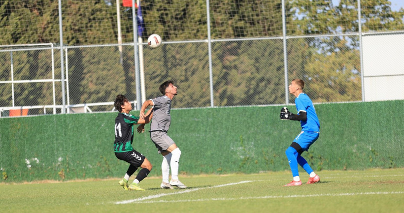 Kocaelispor - Pendikspor U-19 maçı fotoğraf galerisi - Resim: 16