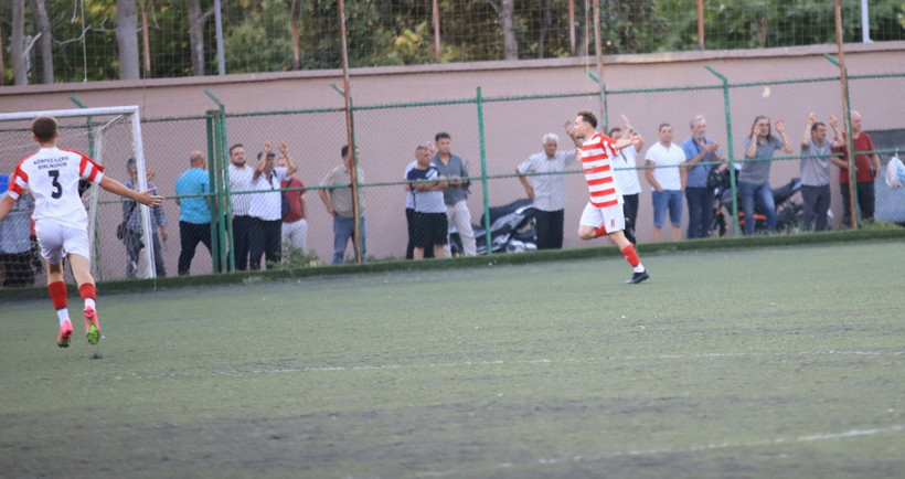 Körfez İlçesi Birlikspor – Başiskele Birlikspor maçının fotoğraf galerisi - Resim: 80
