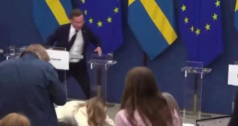 Sağlık bakanı basın toplantısında yere yığıldı! - Resim: 1