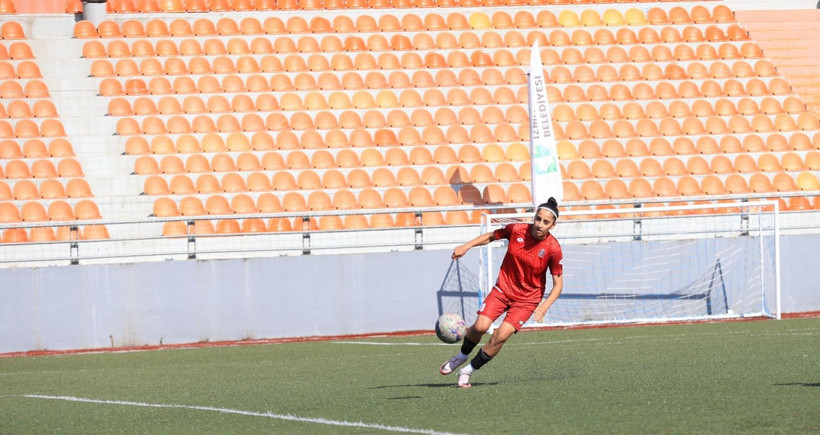 Kocaeli Kadın Futbol Kulübü – Arapçeşme maçı fotoğraf galerisi - Resim: 36