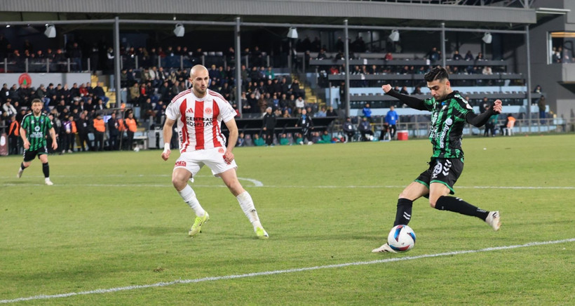 Ümraniyespor - Kocaelispor maçının fotoğraf galerisi - Resim: 55