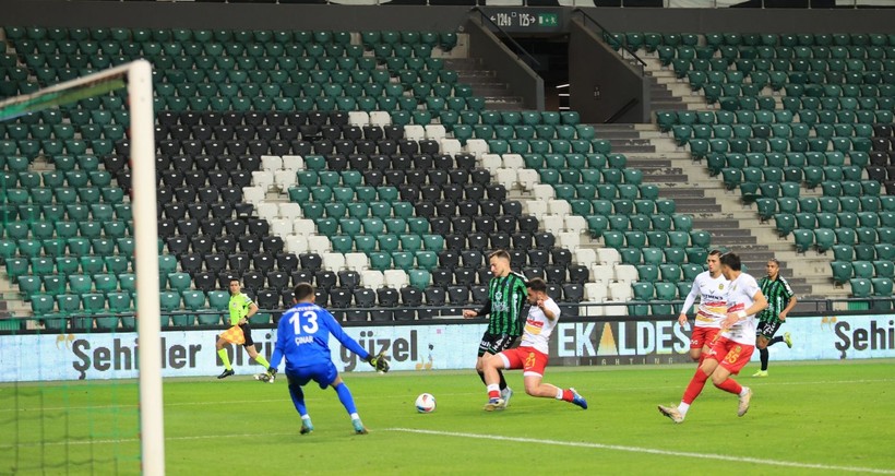 Kocaelispor - Yeni Malatyaspor 1-7 FOTO GALERİ - Resim: 50