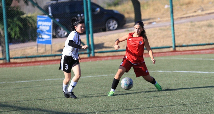 Kocaeli Kadın Futbol Kulübü – Arapçeşme maçı fotoğraf galerisi - Resim: 73
