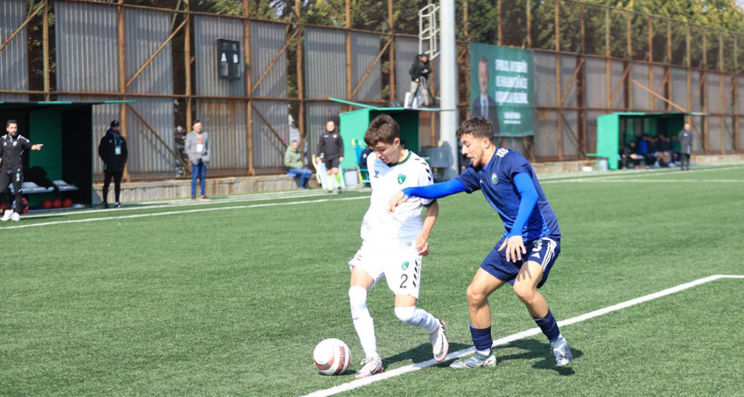 Kocaelispor – Bursa Nilüfer U-19 maçının fotoğraf galerisi - Resim: 41