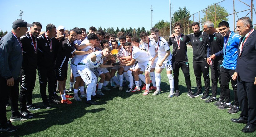 Kocaelispor U-17 için kupa ve madalya töreni düzenlendi - Resim: 35