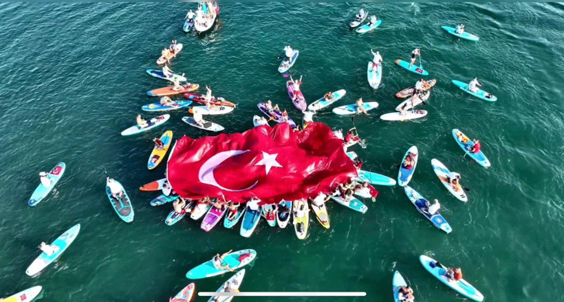 30 Ağustos Coşkusu SUP Boardlar ile Sapanca’da kutlandı! - Resim : 2