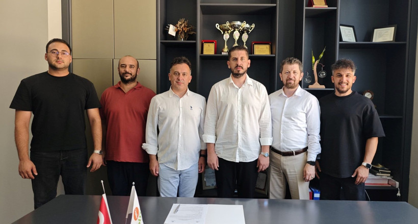 İzmitli antrenör Enes Akdilek, Eskişehir 26’da! - Resim : 1