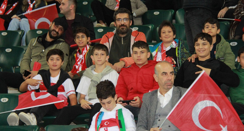 Kocaeli Kırmızı Beyaz! İşte müthiş tribün fotoğrafları - Resim: 51