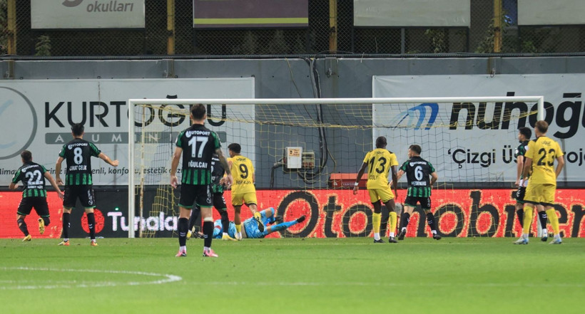 İstanbulspor - Kocaelispor: 0-3 "Foto Galeri - Ali Köksal" - Resim: 89