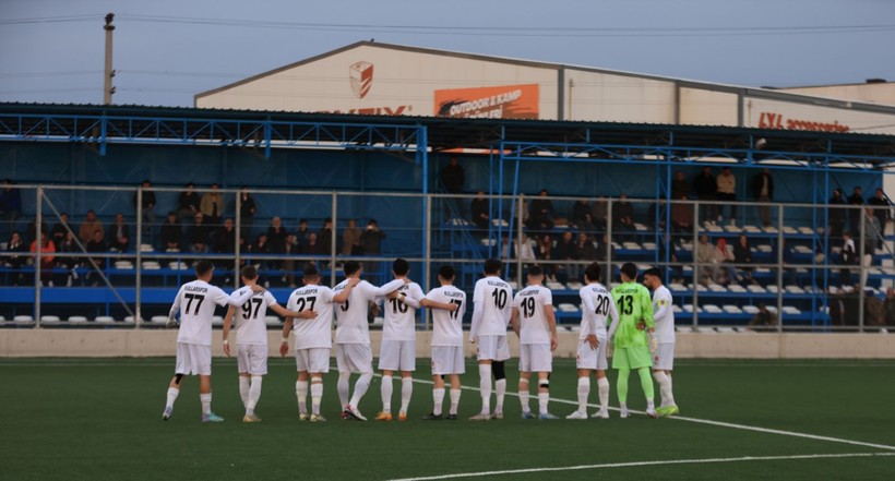 Kullarspor – Derincespor maçının fotoğrafları - Resim: 2