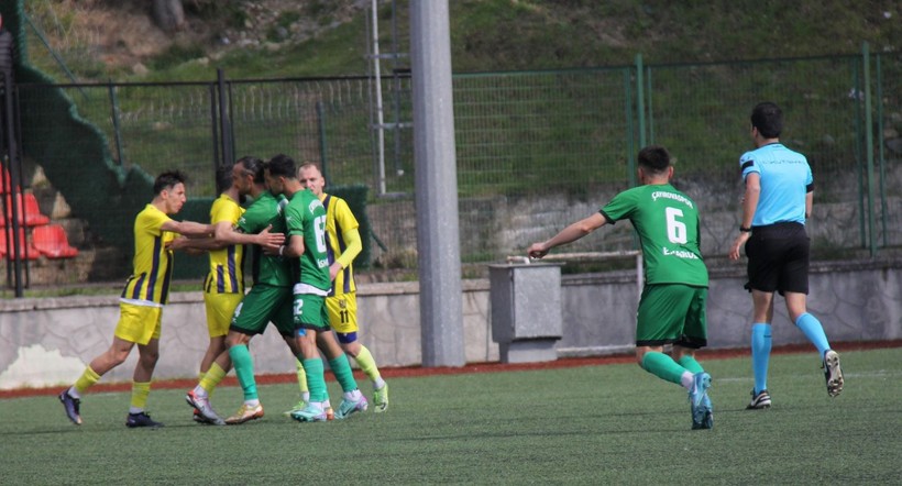 Karamürselspor - Çayırovaspor maçının fotoğrafları - Resim: 61
