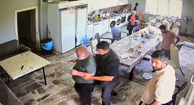 Yemek yerken ölümle burun buruna geldi! Heimlich manevrası hayat kurtardı! İşte o korkutan anlar... - Resim: 5