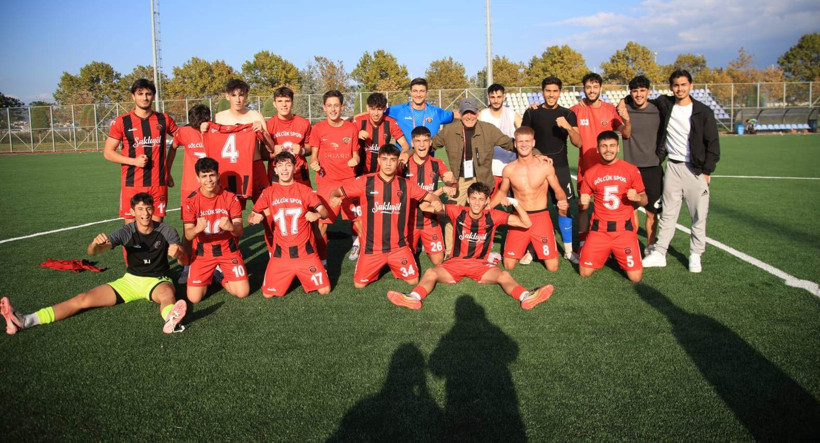 Gölcükspor U-19’u tutabilene aşk olsun! “3-1” - Resim : 3