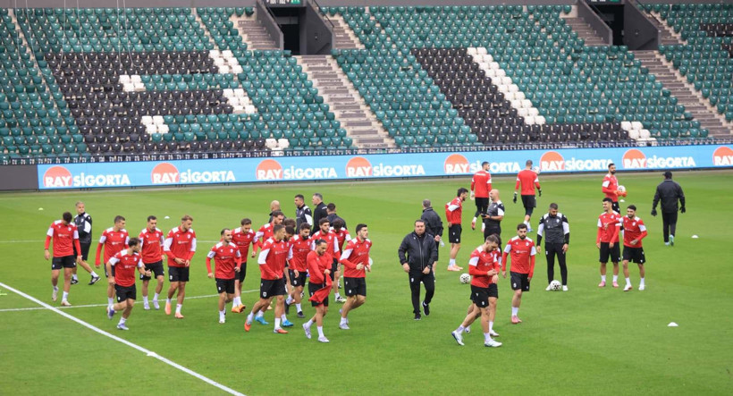 Gürcistan son provasını Kocaeli Stadı’nda yaptı - Resim : 1