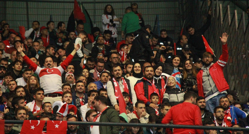 Kocaeli Kırmızı Beyaz! İşte müthiş tribün fotoğrafları - Resim: 76