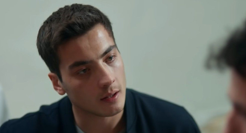 Uzak Şehir 39. Bölüm Fragmanı Boran Alya'nın Cihan'ın Karısı Olduğunu Öğrendi - Resim: 5