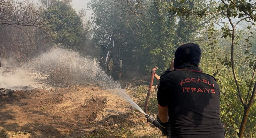 Alevlerin sardığı mahalle işte bu hale geldi! - Resim : 2