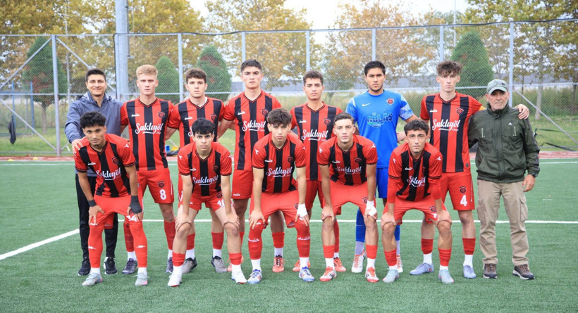 Gölcükspor U-19, 4’te 4’ü 90’da kaçırdı! “1-1” - Resim : 7