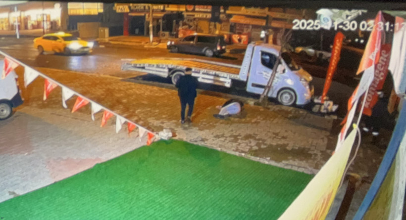 Motosiklet oto kurtarıcıya ok gibi saplandı! - Resim : 1