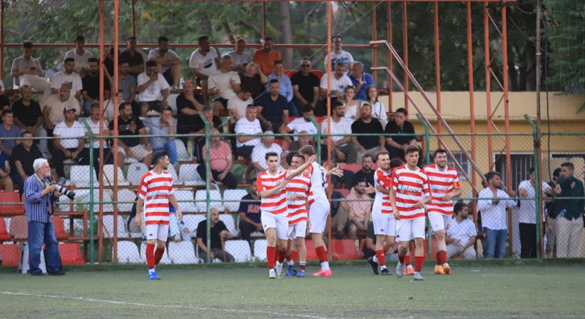 Körfez İlçesi Birlikspor – Başiskele Birlikspor maçının fotoğraf galerisi - Resim: 82