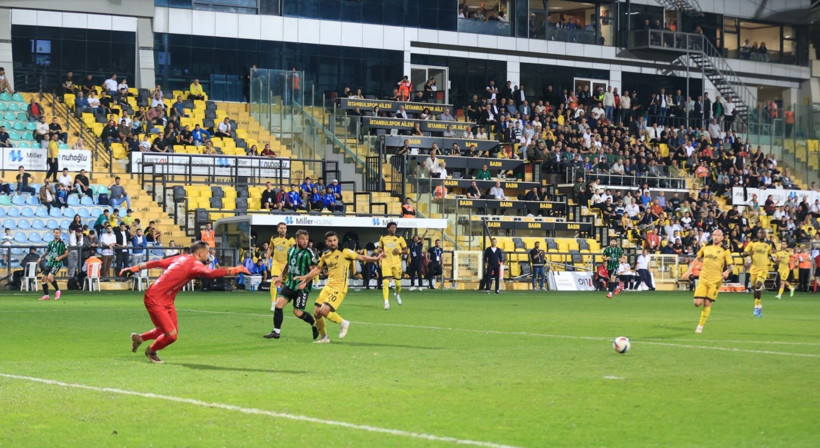 İstanbulspor - Kocaelispor: 0-3 "Foto Galeri - Ali Köksal" - Resim: 52