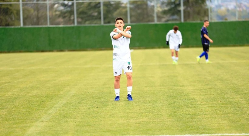 Ağabeylerinden sonra gençler de şampiyonluğa koşuyor! “6-0” - Resim: 10