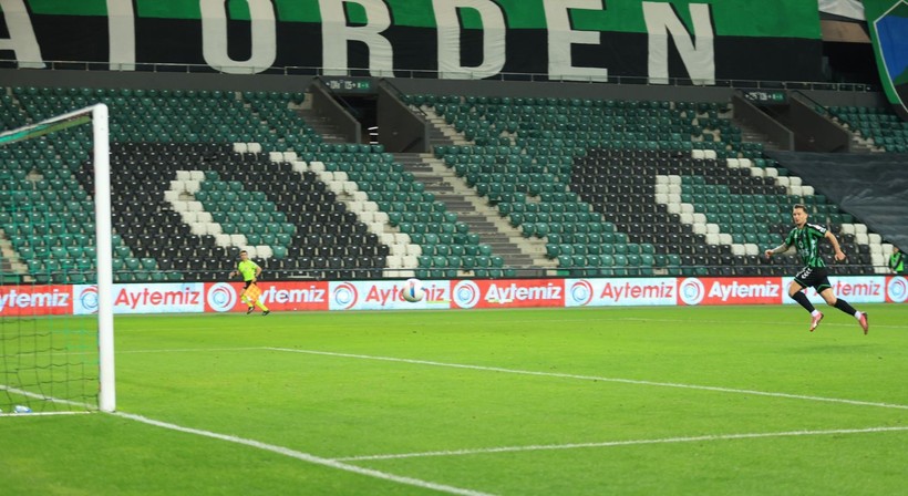 Kocaelispor - Yeni Malatyaspor 1-7 FOTO GALERİ - Resim: 72