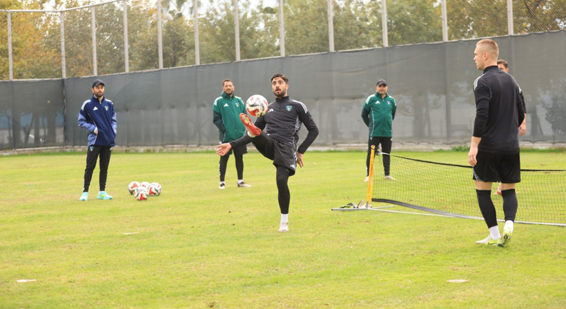 Kocaelispor, Konyaspor maçına moralli çalışıyor - Resim : 2