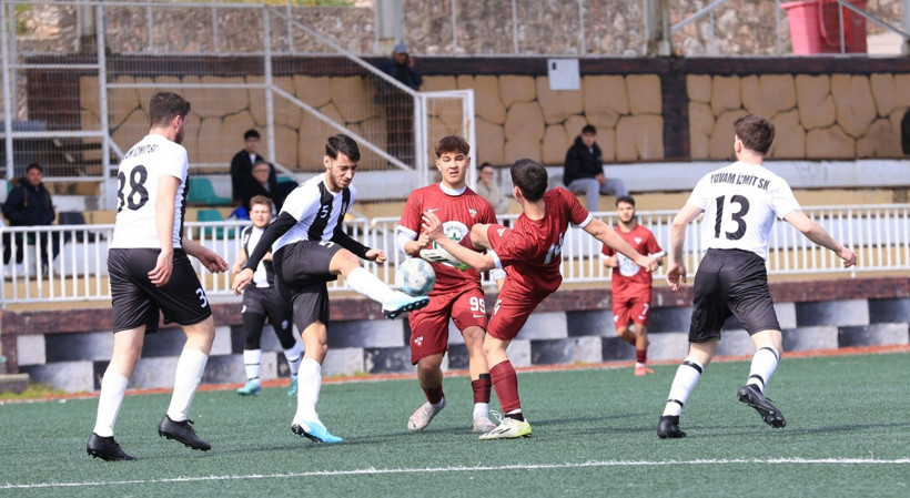 Derince Gençlerbirliği – Yuvam İzmit maçının fotoğraf galerisi - Resim: 23