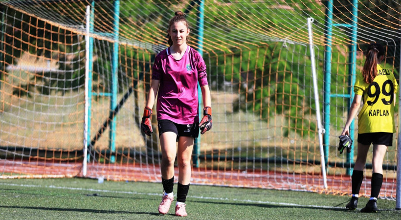 Kocaeli Kadın Futbol Kulübü – Arapçeşme maçı fotoğraf galerisi - Resim: 19