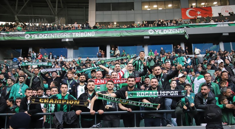 Kocaelispor – Sakarya maçının tribün ve taraftar fotoğrafları - Resim: 41