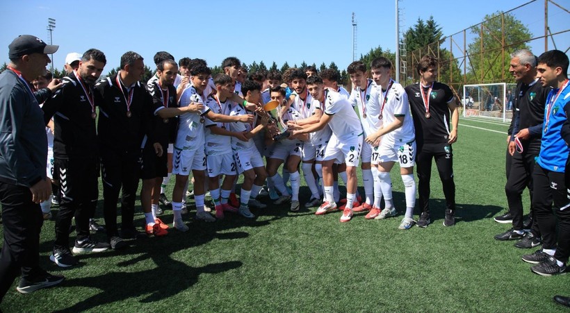 Kocaelispor U-17 için kupa ve madalya töreni düzenlendi - Resim: 34