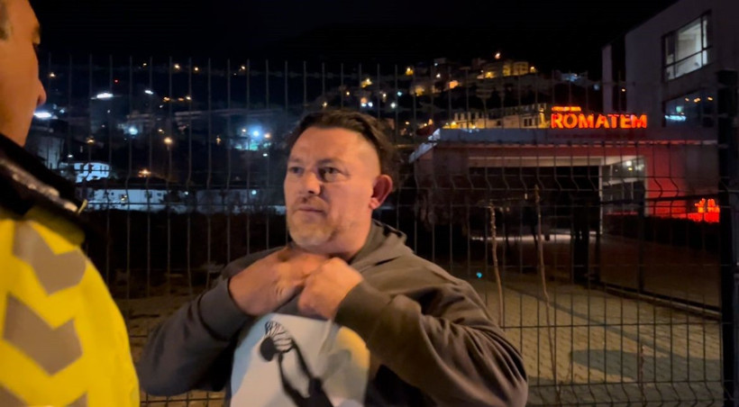 Bursa'da polisler sabır sınavı verdi - Resim : 2