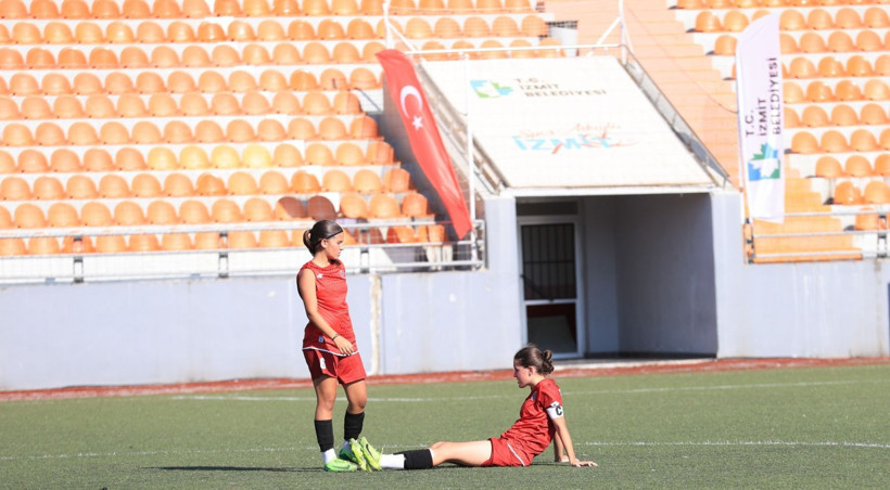 Kocaeli Kadın Futbol Kulübü – Arapçeşme maçı fotoğraf galerisi - Resim: 57