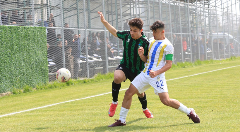Kocaelispor - Belediye Derincespor U-19 maçının fotoğrafları - Resim: 74