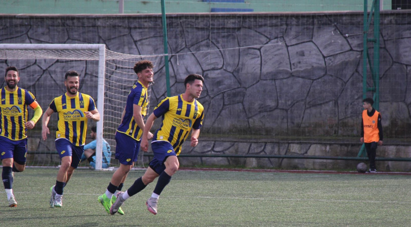 Karamürselspor'un Karasu’yu farklı devirdiği maçın fotoğrafları - Resim: 28