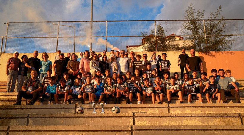 Başiskele Yıldızspor’a çifte kupa! - Resim : 6