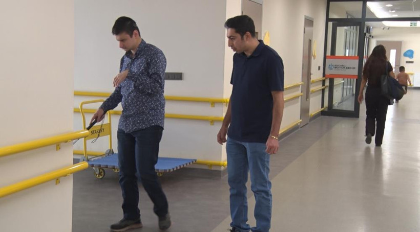 Görme engelli eğitmenden çağrı: Sarı çizgilerimizi işgal etmeyin - Resim : 6