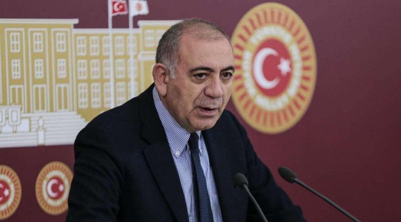 Gürsel Tekin'in makam odasına akıl almaz saldırı! - Resim: 2