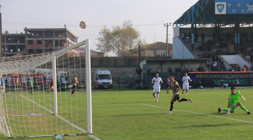 Furkan Gedik çok çalışkandı! 1 değil 4 gol atabilirdi - Resim : 1
